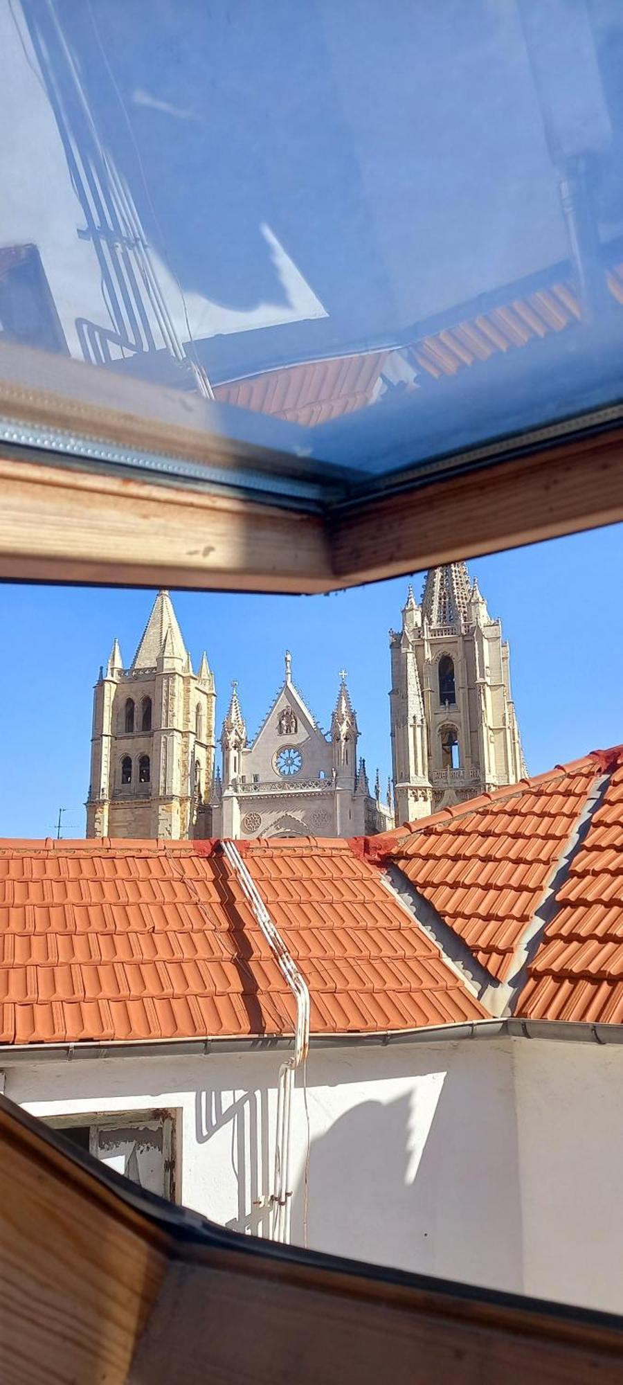 Leon Hostel Albergue *