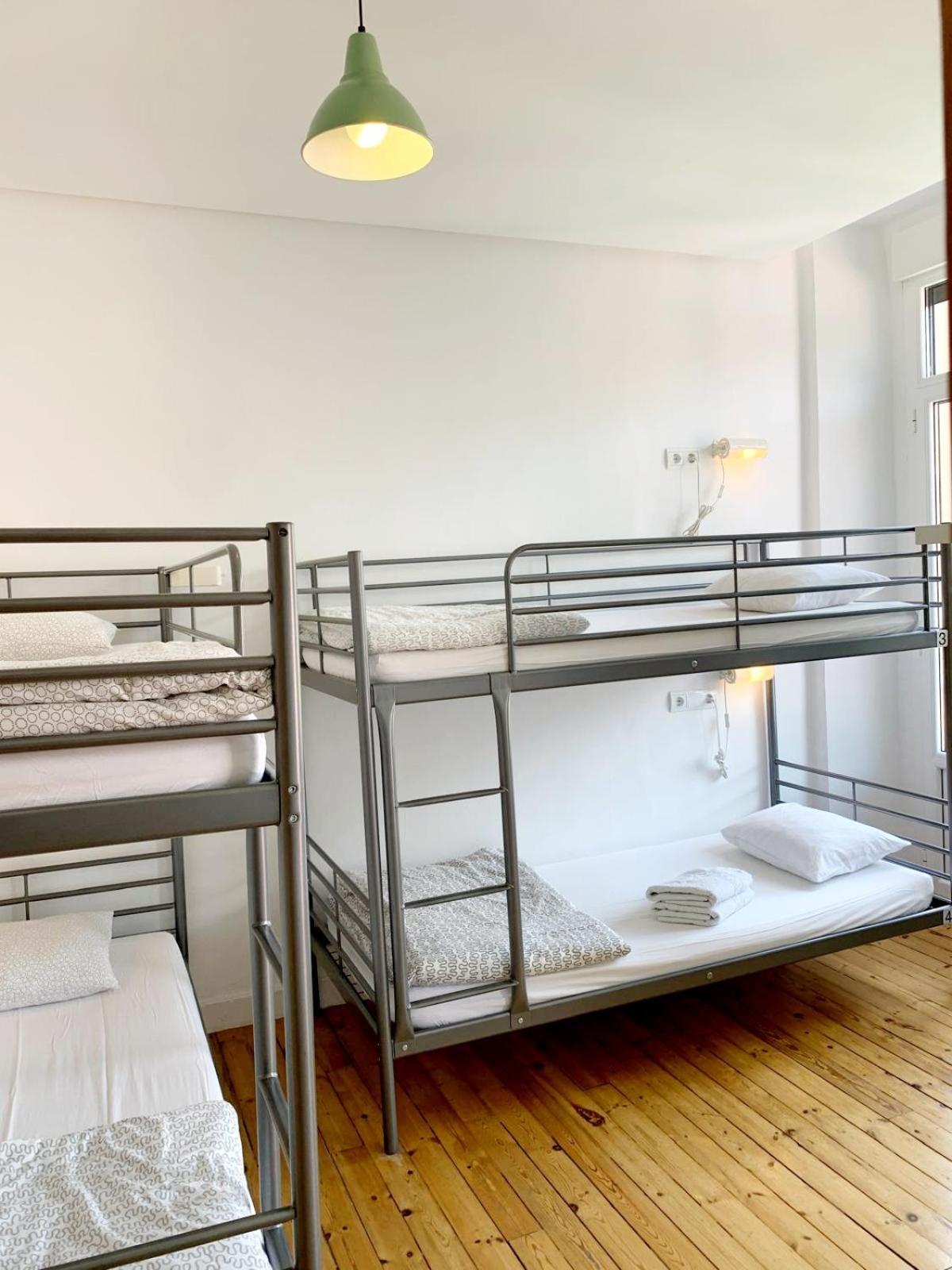 Leon Hostel Albergue